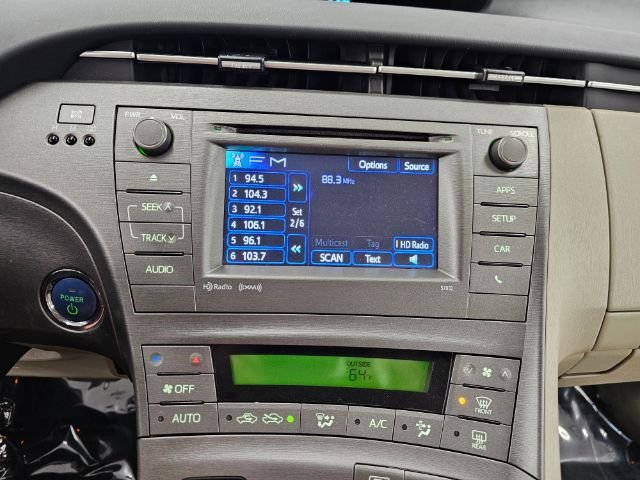 Used 2014 Toyota Prius Three image 15