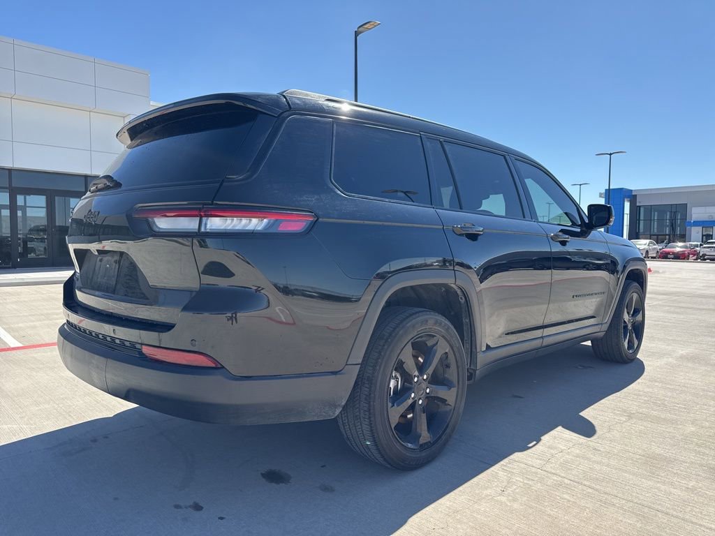 Used 2023 Jeep Grand Cherokee L Laredo image 5