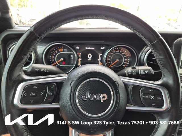 Used 2020 Jeep Wrangler Unlimited Sahara AWD/4WD image 26