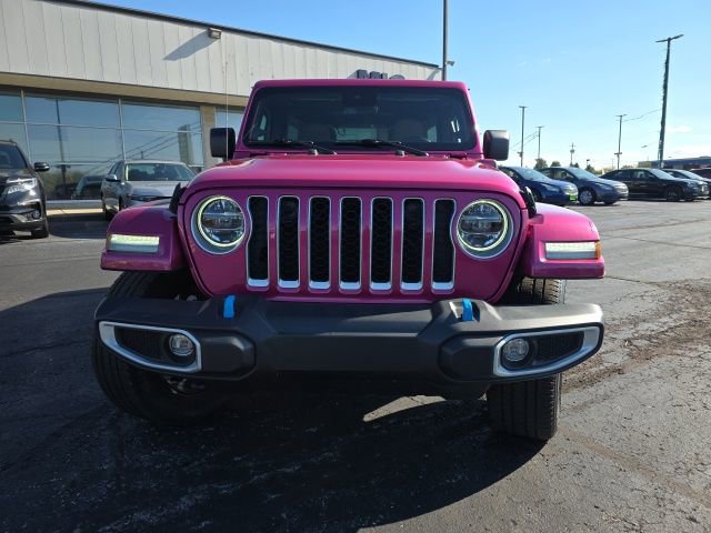 Used 2022 Jeep Wrangler Unlimited Sahara w/ Safety Group AWD/4WD image 10