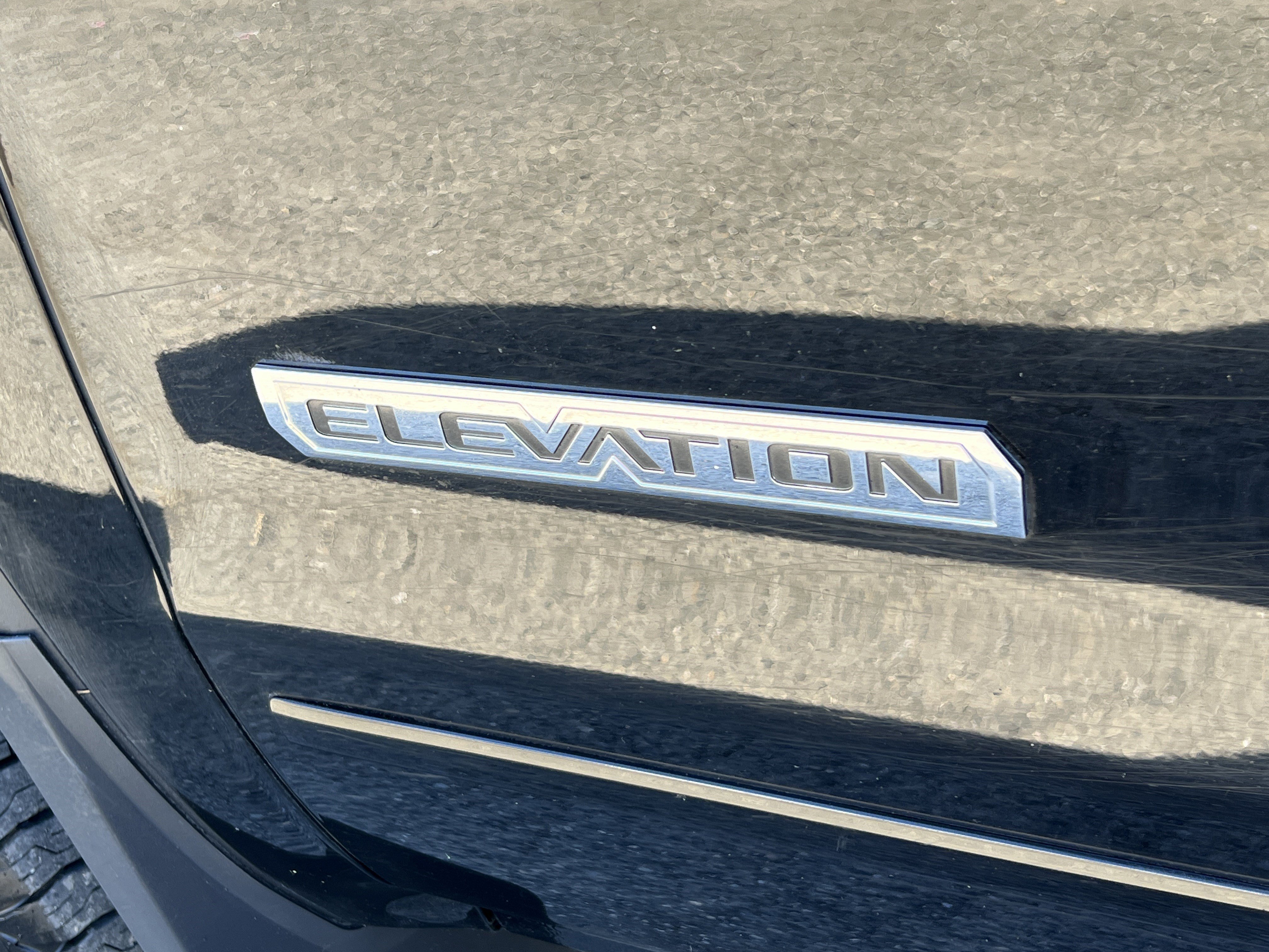 Used 2018 GMC Sierra 1500 SLE w/ Elevation Edition AWD/4WD image 9