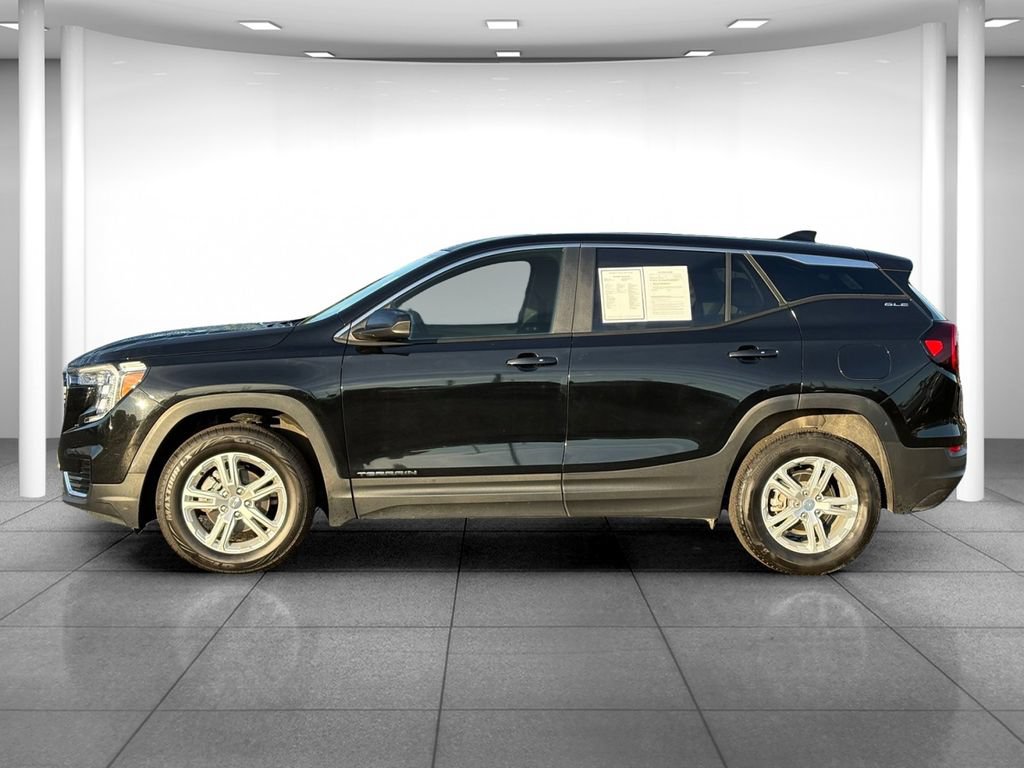 Used 2024 GMC Terrain SLE AWD/4WD image 4