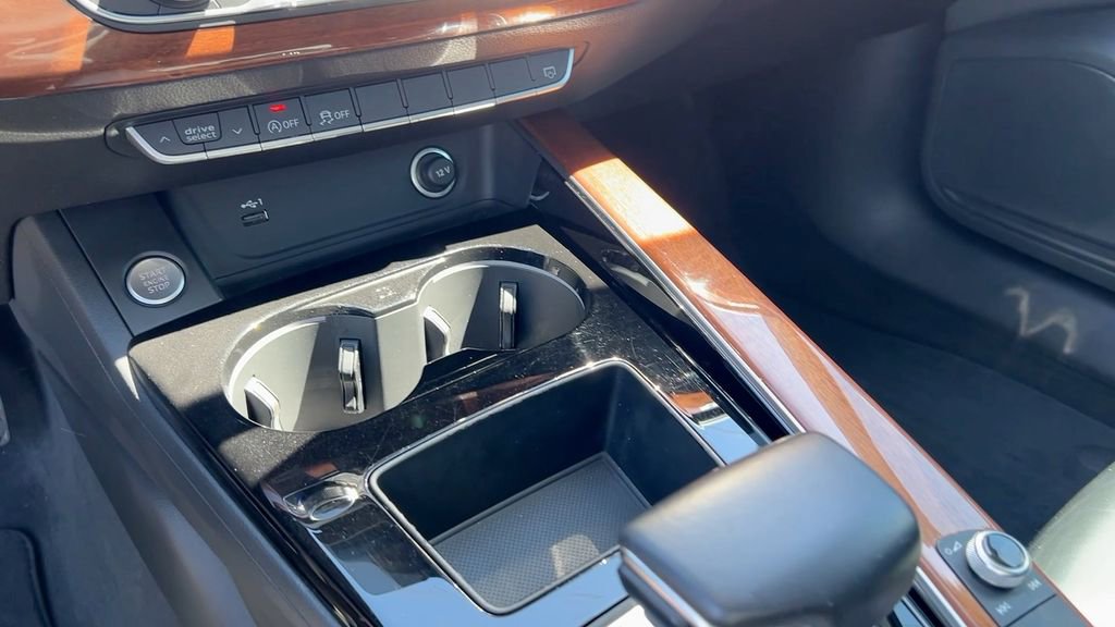 Used 2021 Audi A4 2.0T Premium image 31