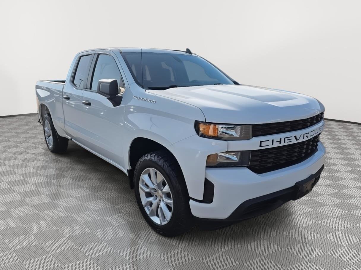 Used 2021 Chevrolet Silverado 1500 Custom image 3