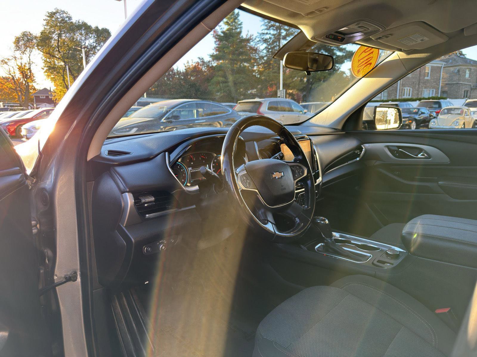Used 2019 Chevrolet Traverse LT AWD/4WD image 19