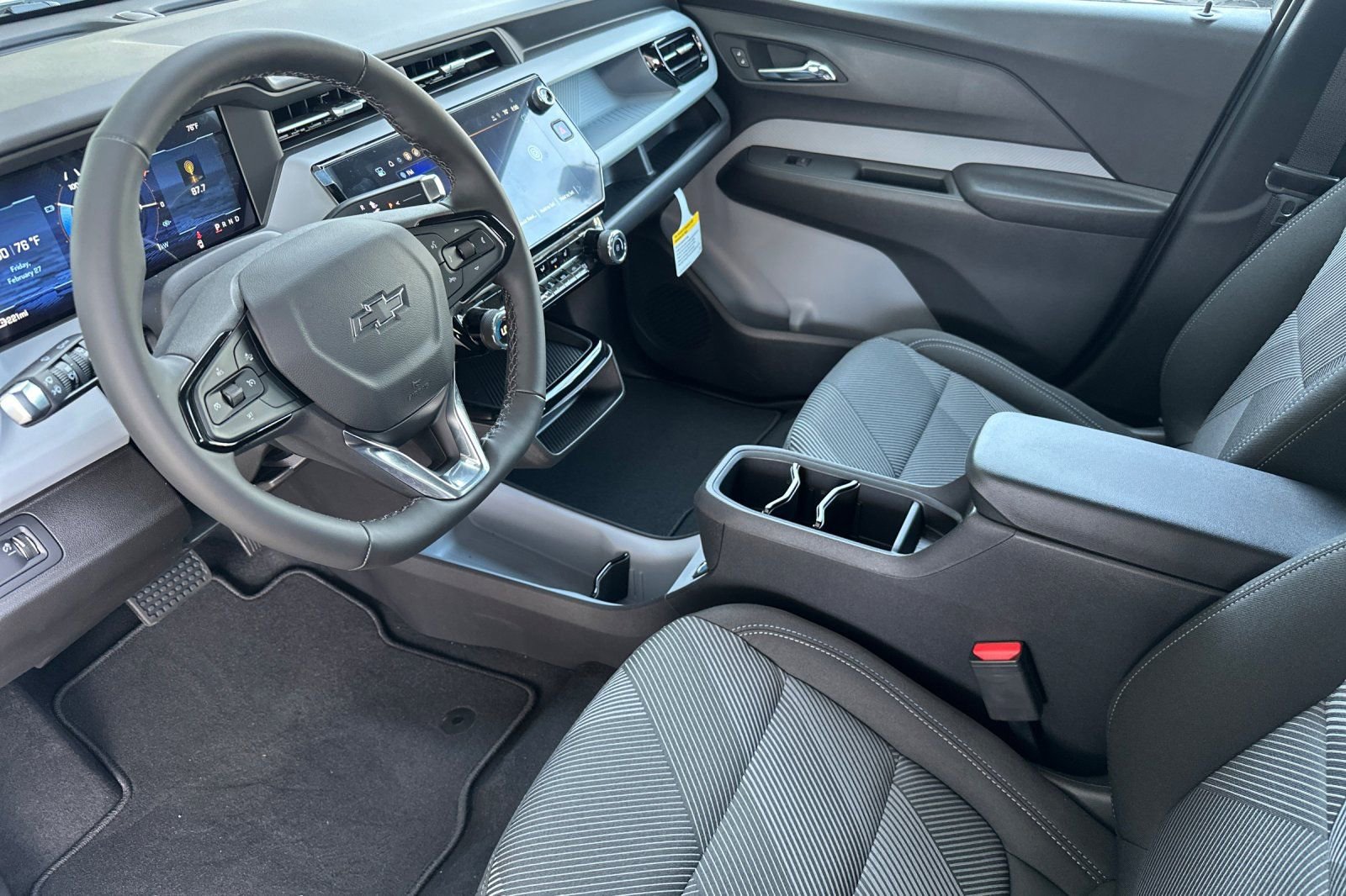 New 2027 Chevrolet Bolt LT w/ Comfort Package image 9