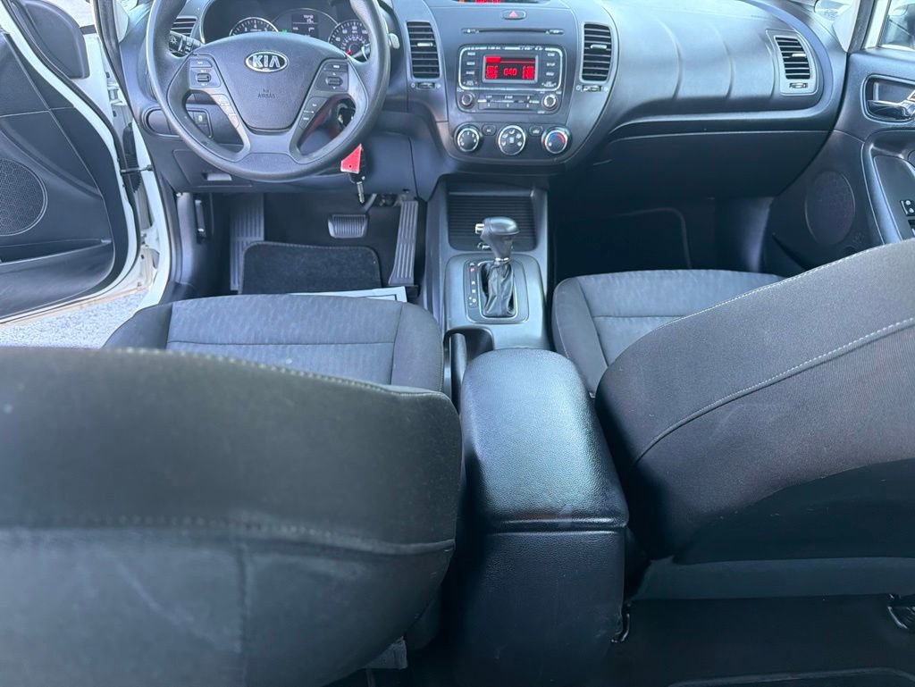Used 2016 Kia Forte LX FWD image 12