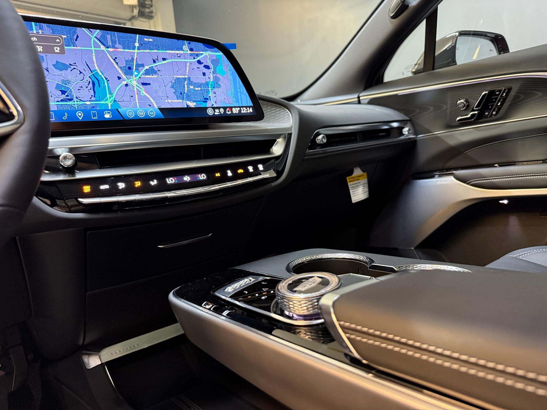 New 2025 Cadillac Lyriq Sport image 31