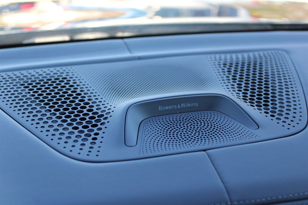 Used 2021 BMW X7 M50i w/ Dynamic Handling Package image 31