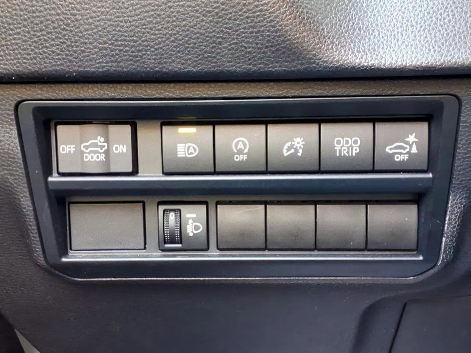 Used 2022 Toyota Tundra SR5 w/ Convenience Package image 18