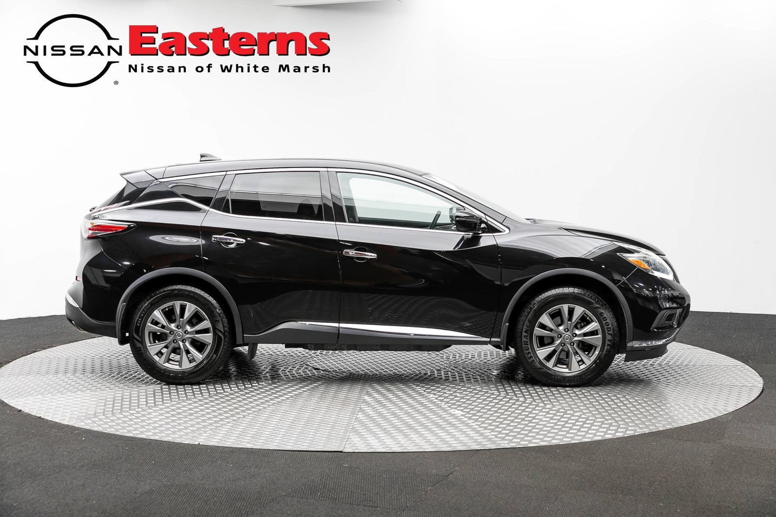 Used 2018 Nissan Murano S w/ Cargo Package AWD/4WD image 4