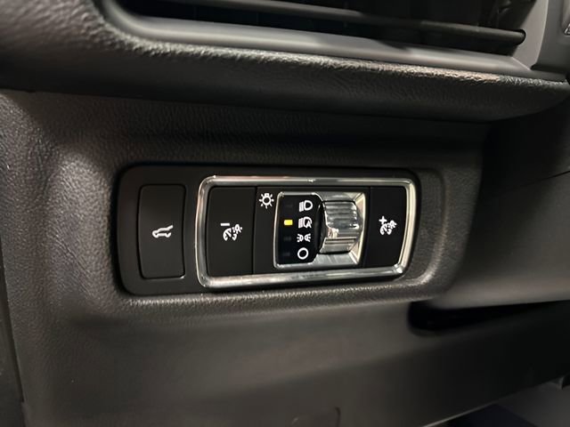 Used 2025 Lincoln Corsair Reserve w/ Equipment Group 202A image 37