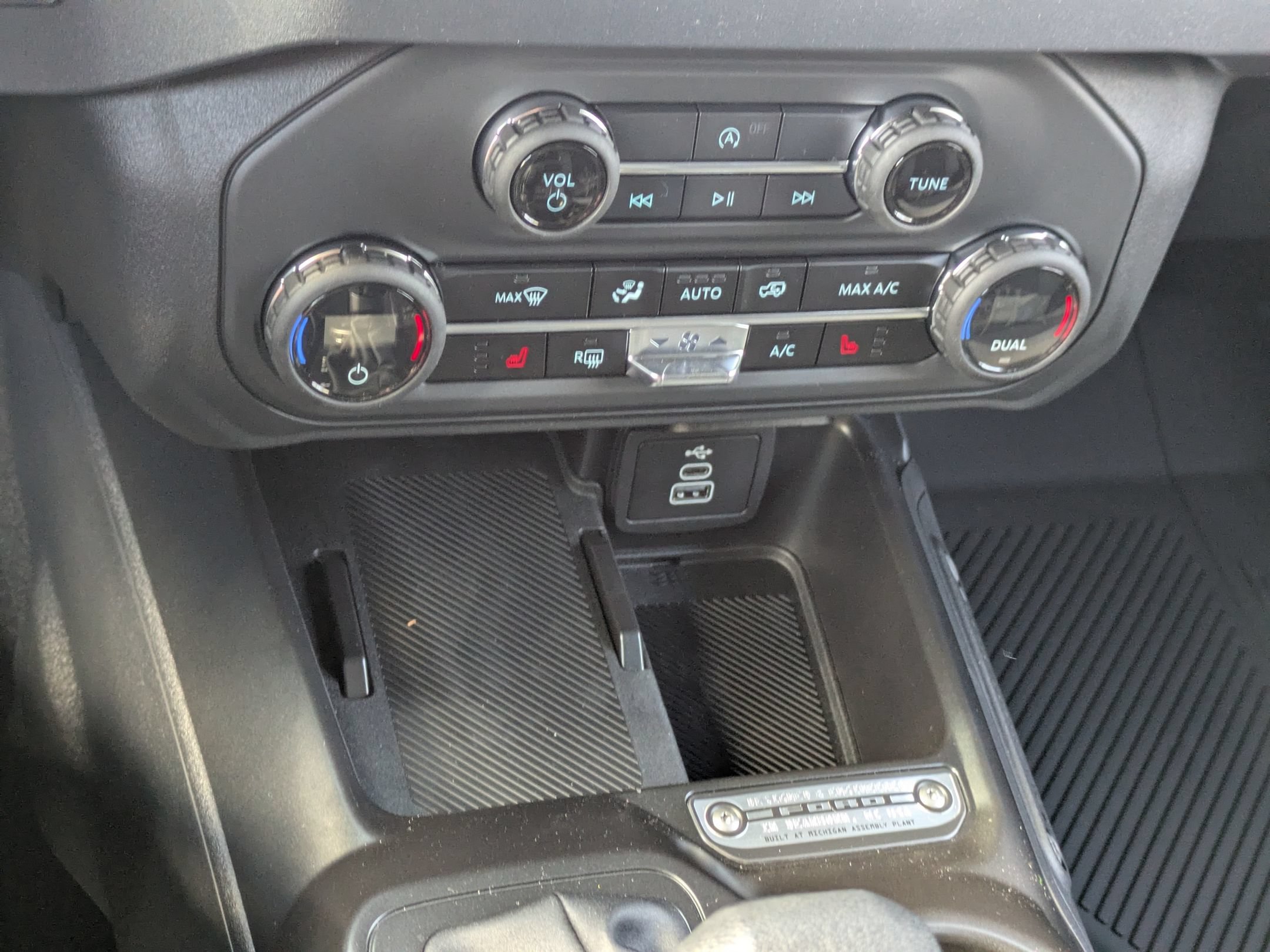 New 2026 Ford Bronco Big Bend AWD/4WD image 19