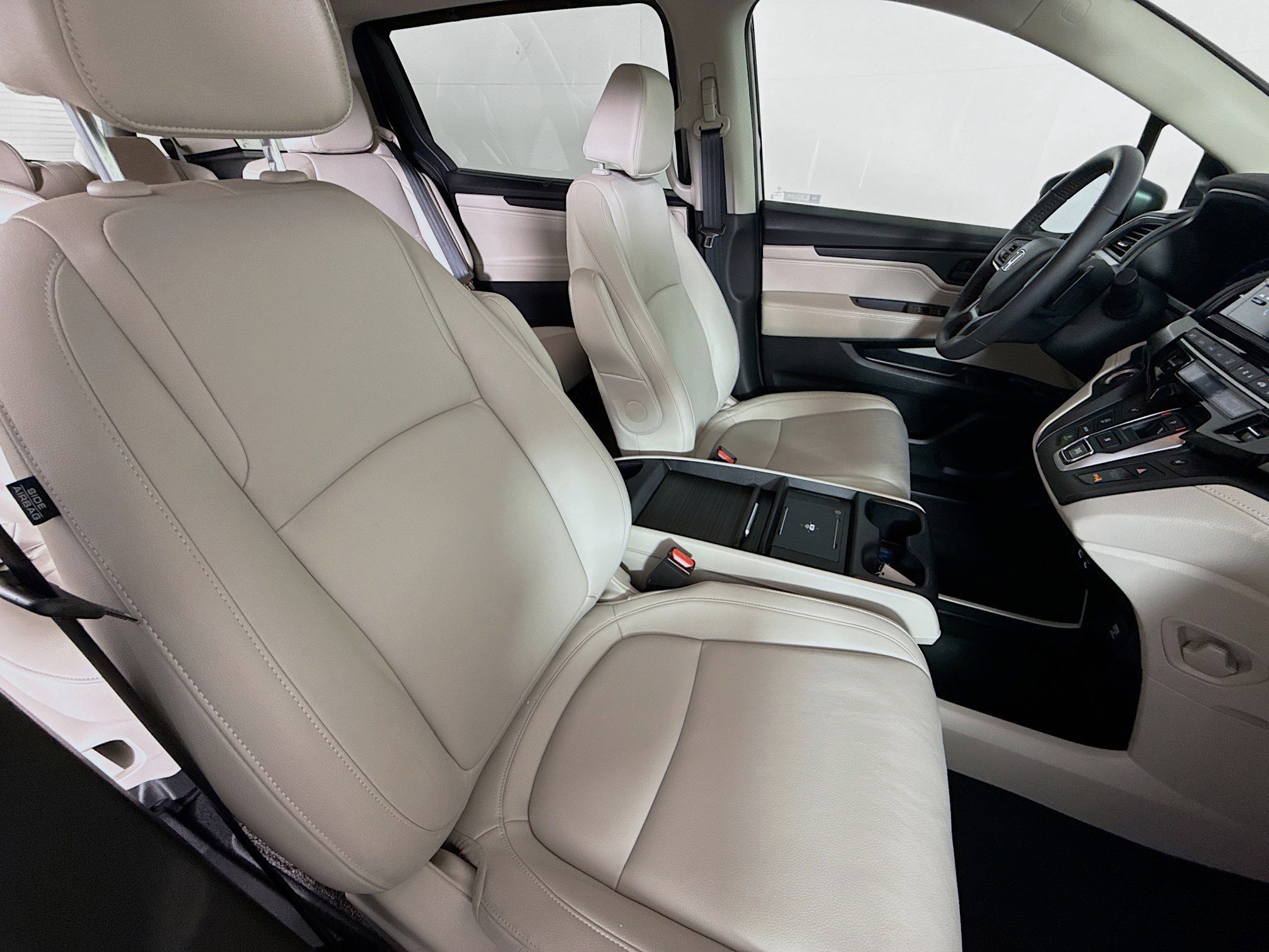 Certified 2026 Honda Odyssey EX-L image 36