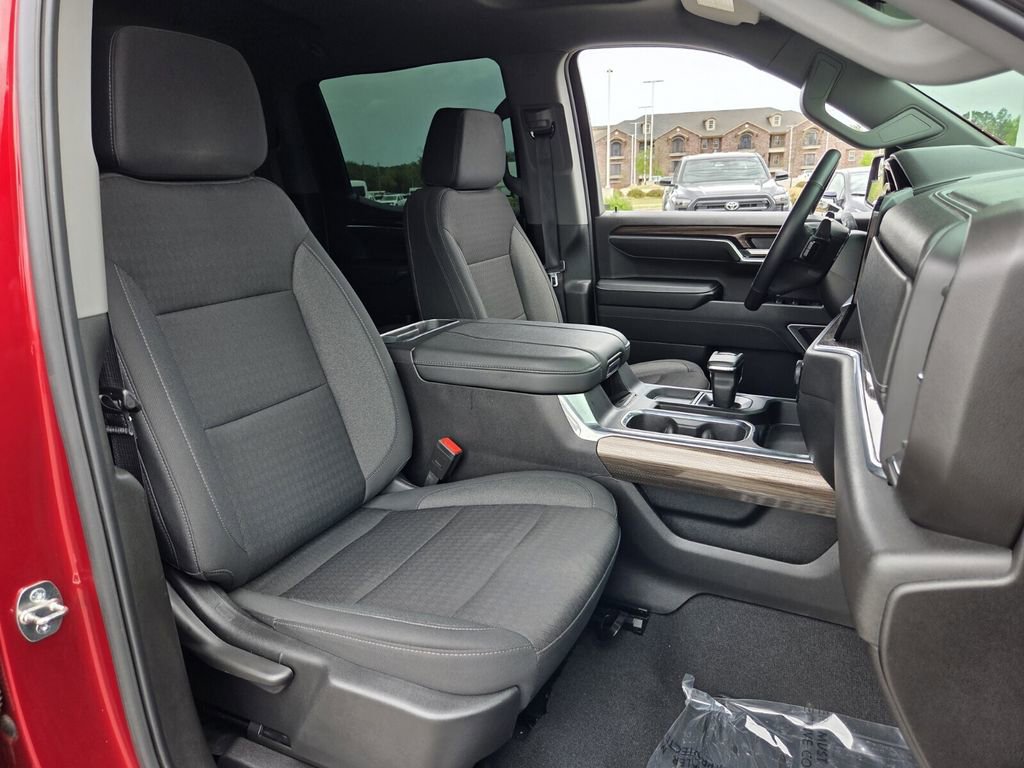 Used 2024 Chevrolet Silverado 1500 RST image 15