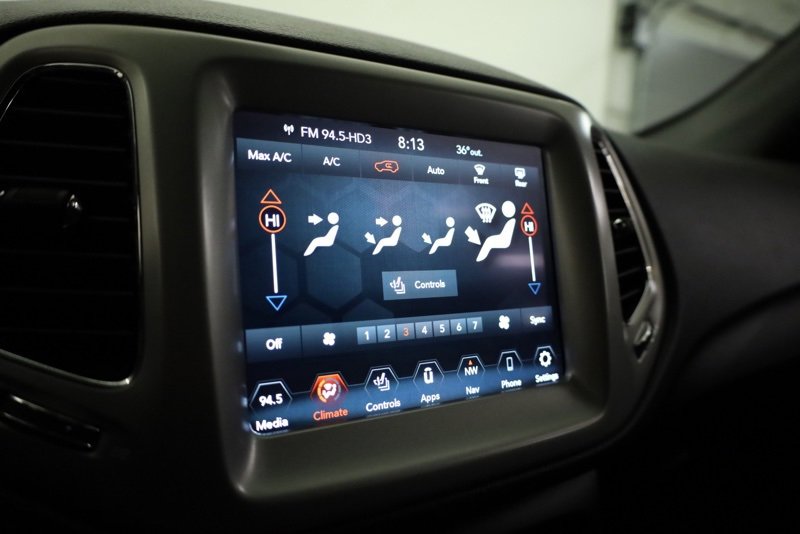 Used 2021 Jeep Compass 80th Special Edition w/ Sun and Sound Group image 17