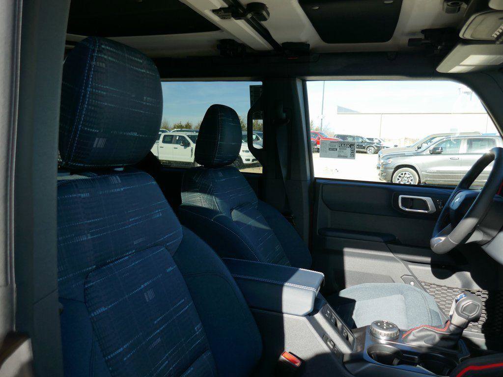 New 2025 Ford Bronco Heritage Edition image 9