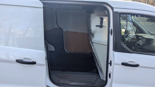 Used 2021 Ford Transit Connect XL image 17