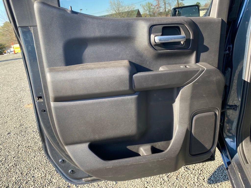 Used 2021 Chevrolet Silverado 1500 Custom w/ LPO, Dark Essentials Package image 17
