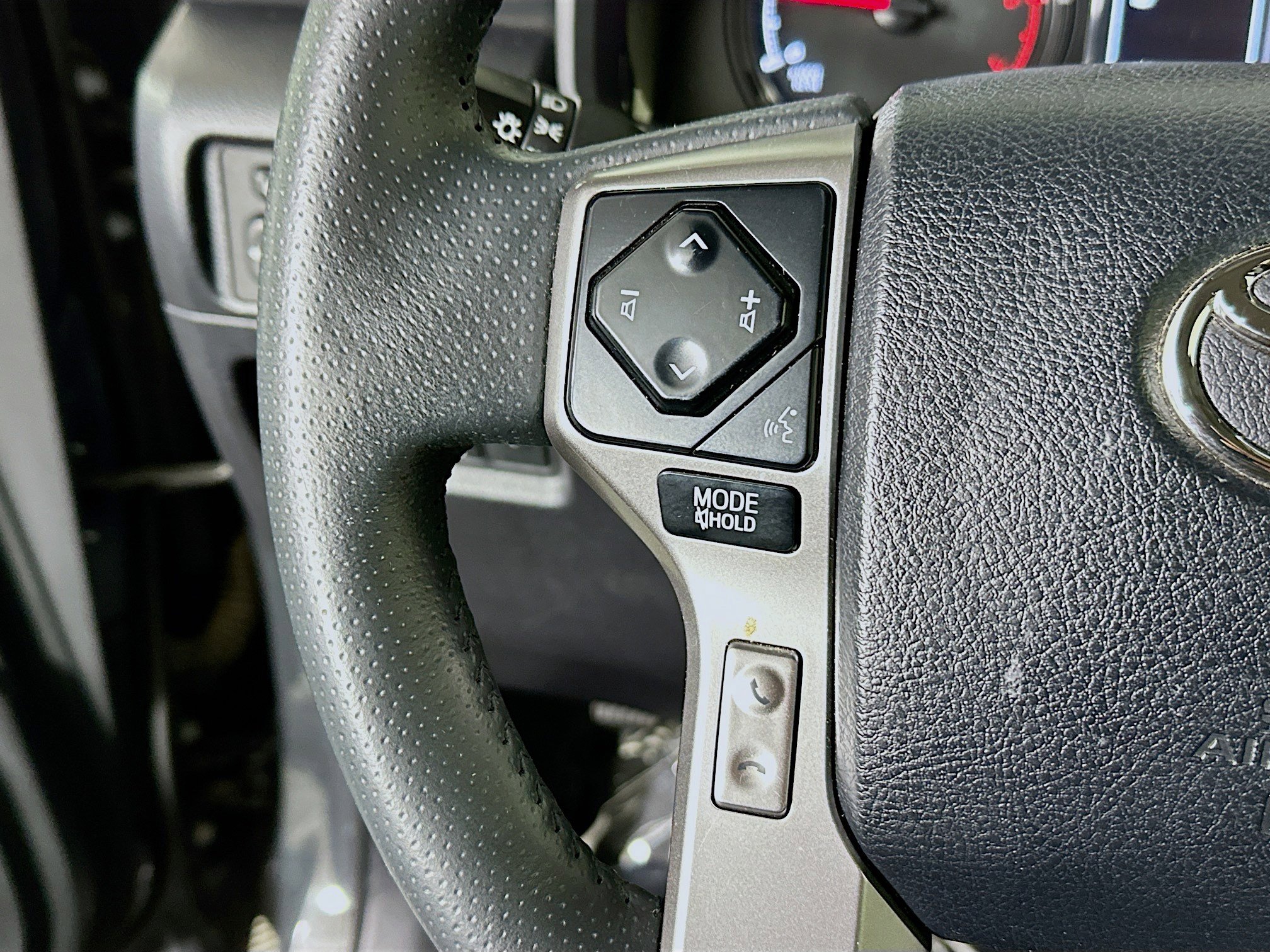 Used 2024 Toyota 4Runner SR5 AWD/4WD image 16