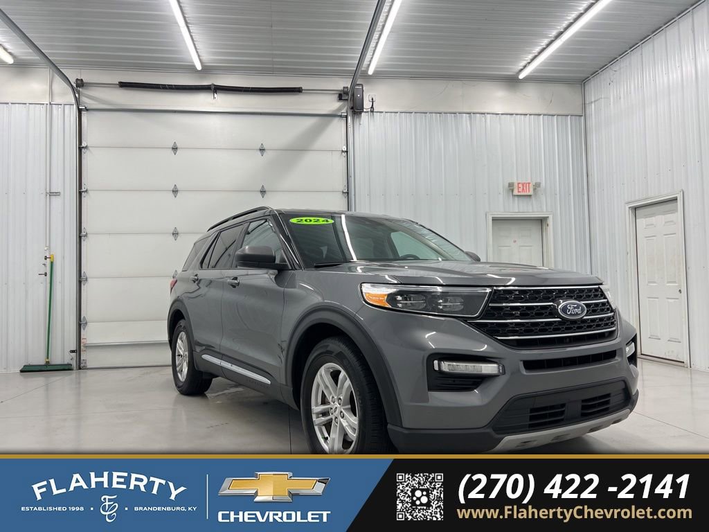 Used 2024 Ford Explorer XLT w/ Equipment Group 202A