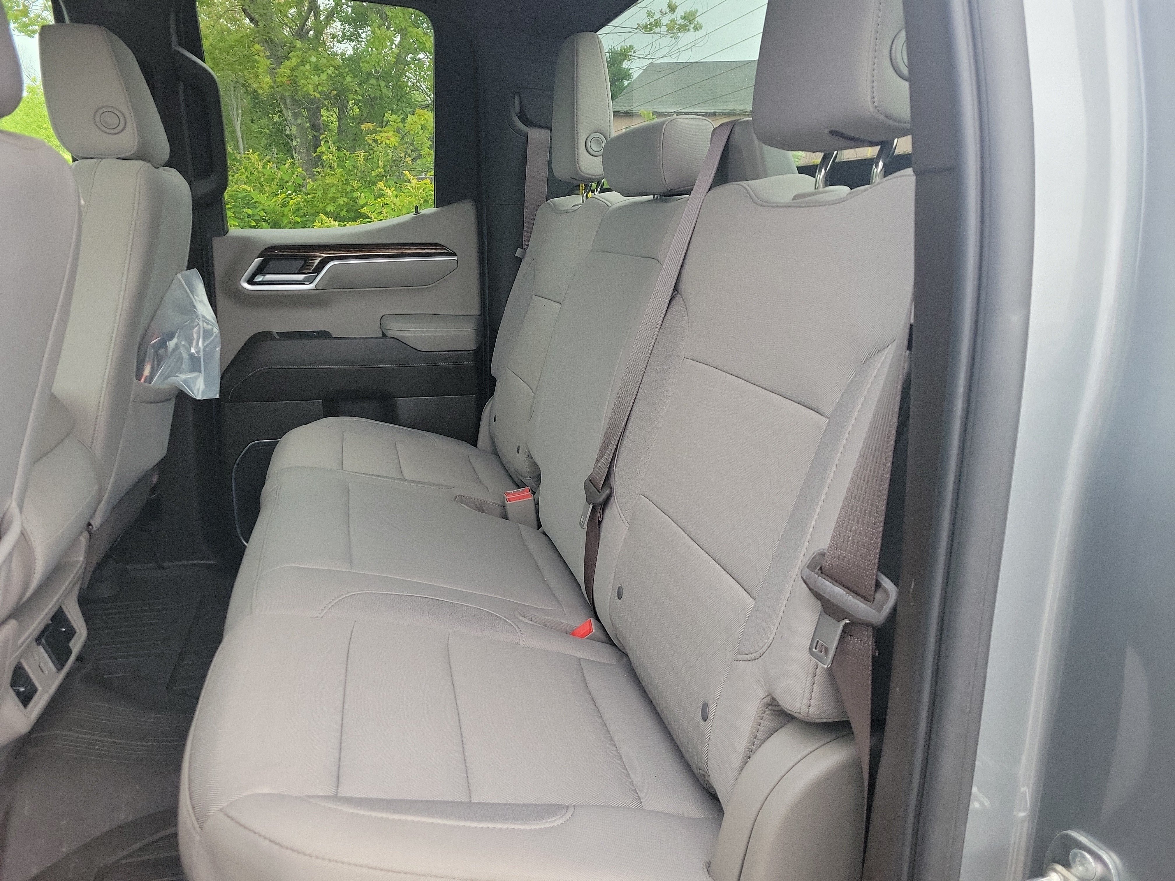 Used 2023 GMC Sierra 1500 SLE AWD/4WD image 16