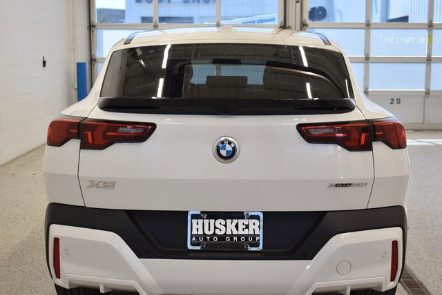 Used 2026 BMW X2 xDrive28i AWD/4WD image 11