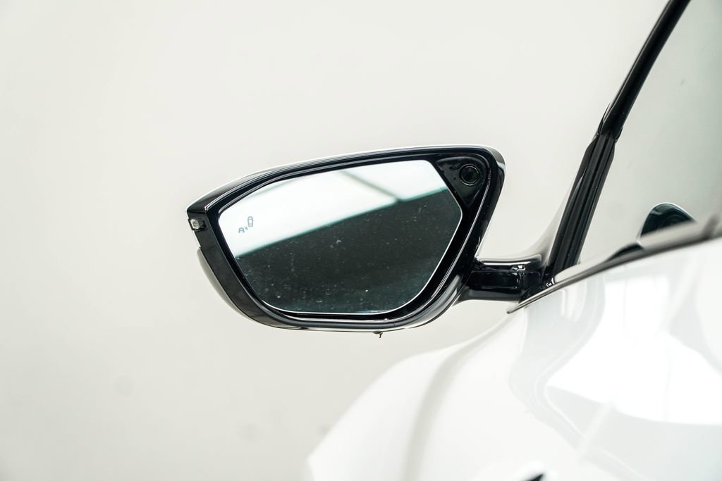 Used 2024 Lucid Air Touring image 16