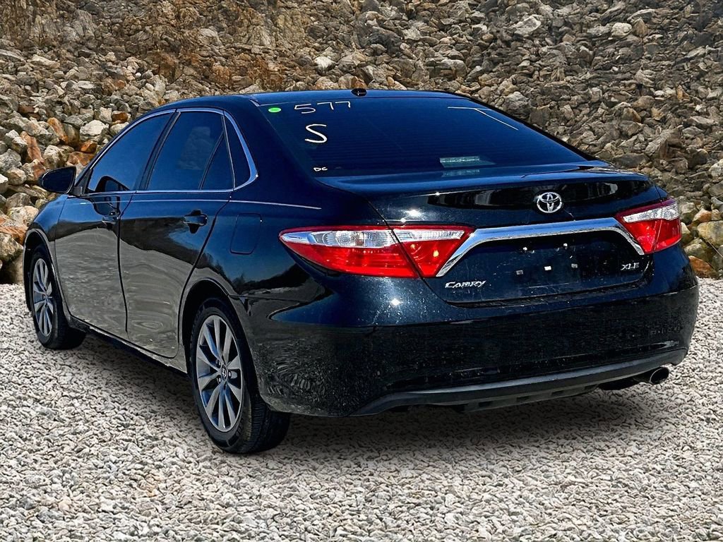 Used 2016 Toyota Camry XLE image 11