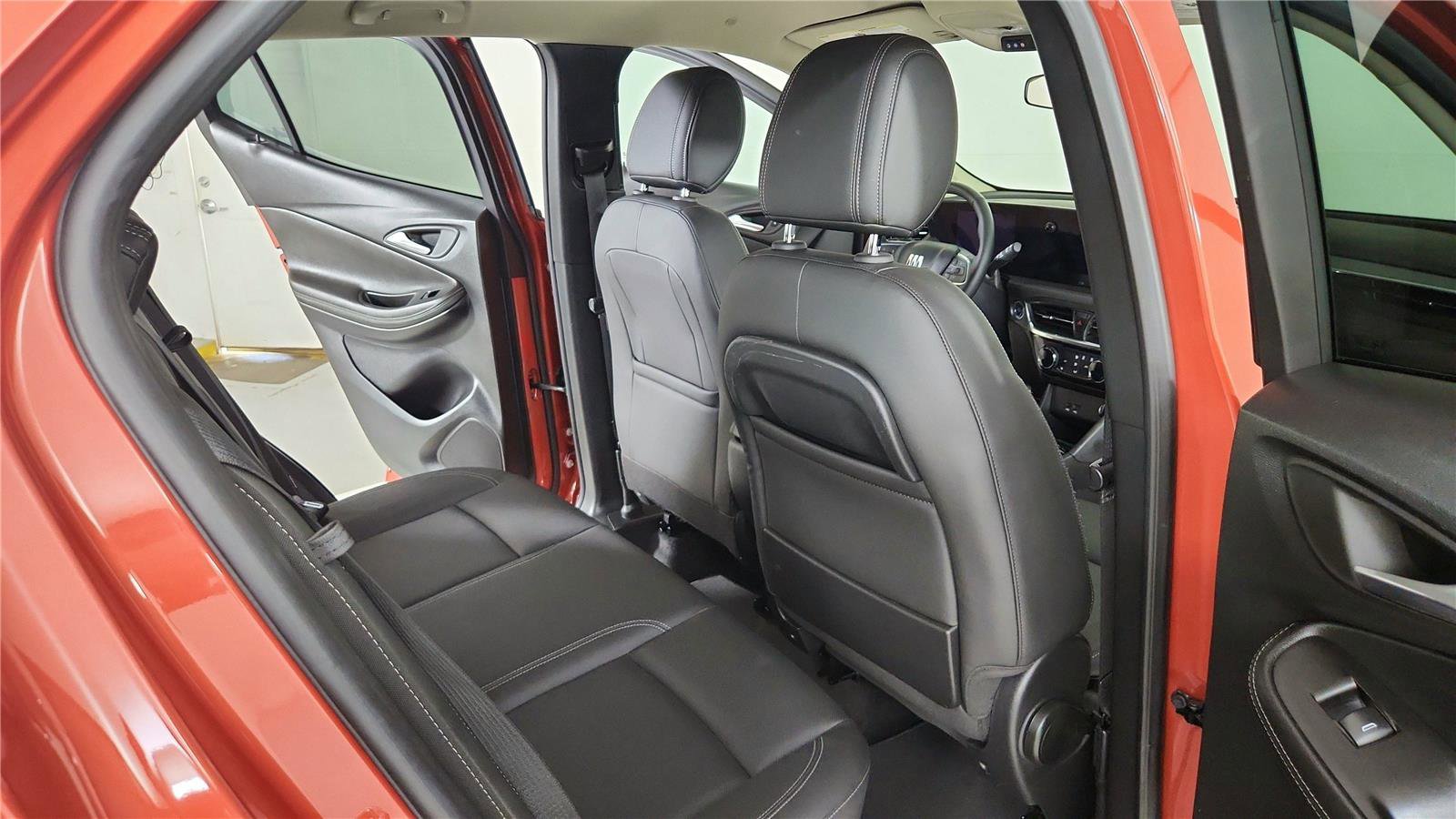 Used 2024 Buick Encore GX Sport Touring w/ Comfort Package image 24