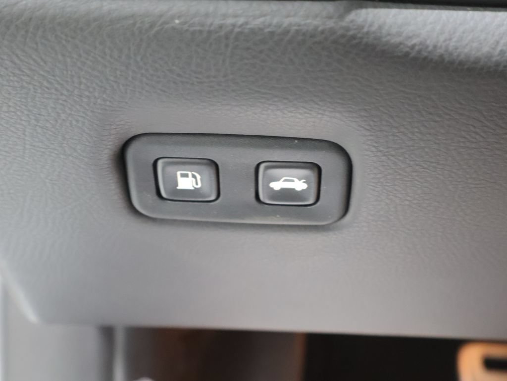 Used 2012 Chevrolet Corvette Coupe RWD image 22
