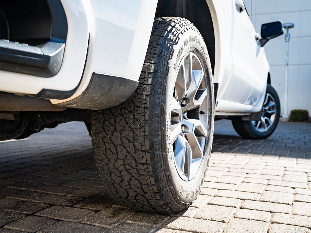 Used 2019 Chevrolet Silverado 1500 RST image 46