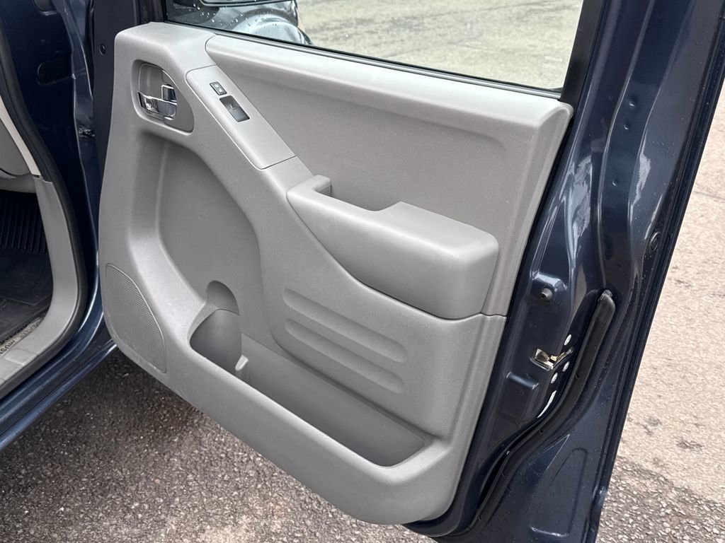 Used 2017 Nissan Frontier SV w/ SV Value Truck Package image 23