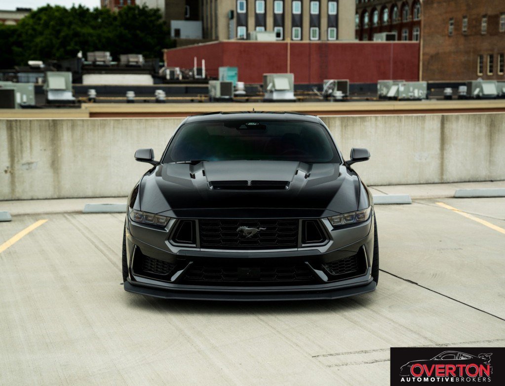 Used 2024 Ford Mustang Dark Horse image 10