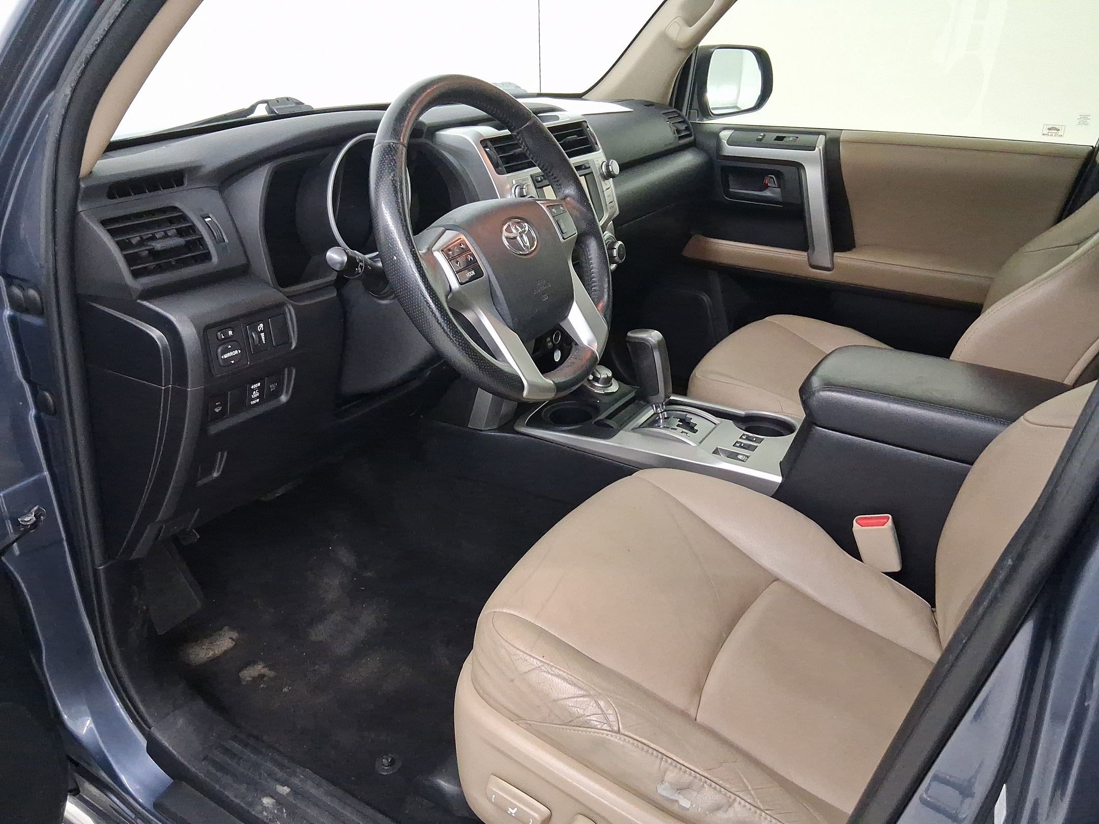 Used 2013 Toyota 4Runner Limited image 4