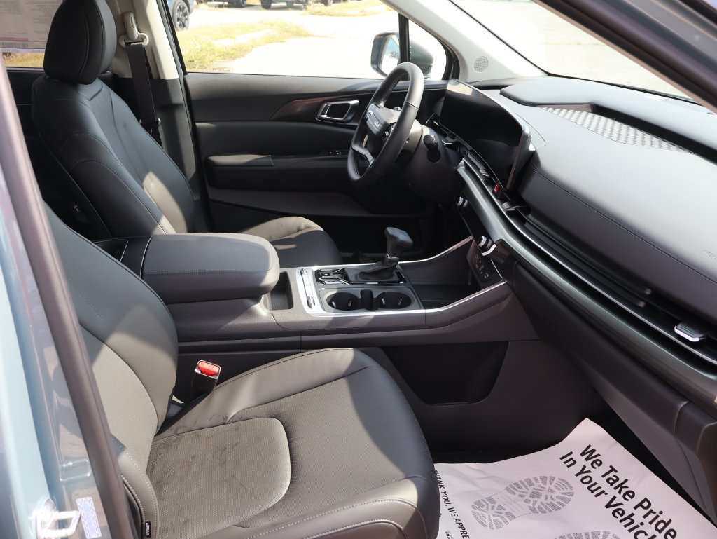 New 2027 Kia Carnival SX FWD image 10