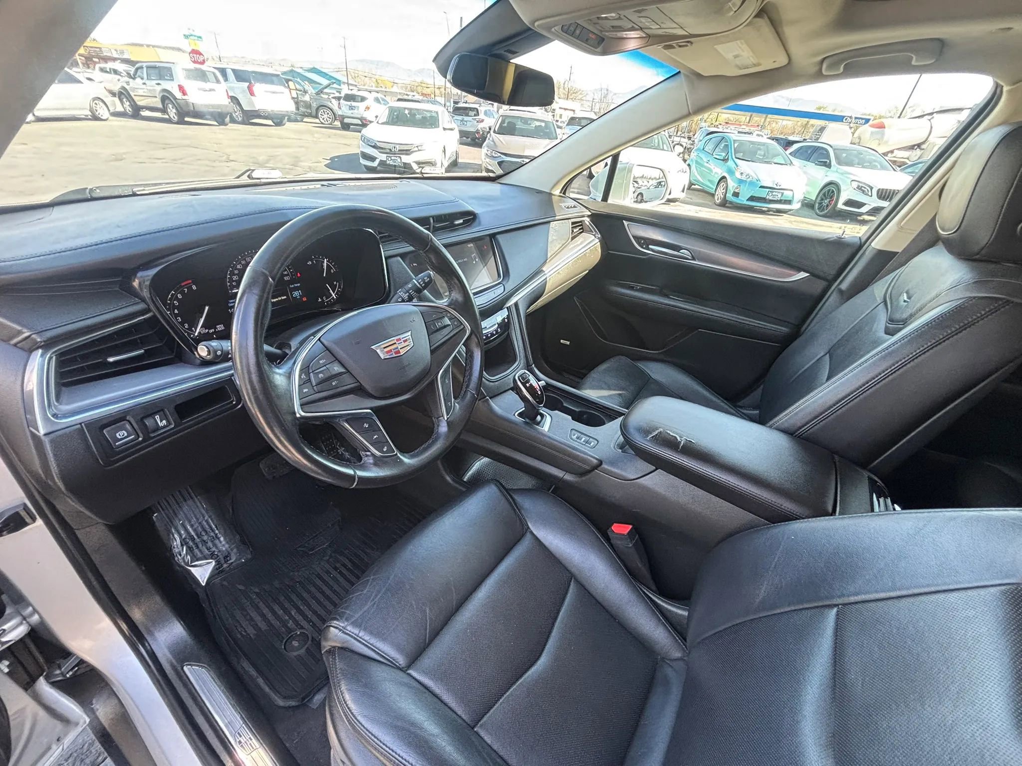 Used 2018 Cadillac XT5 Premium Luxury image 10