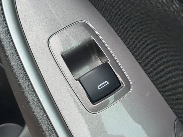 Used 2025 Chevrolet Malibu LT image 37