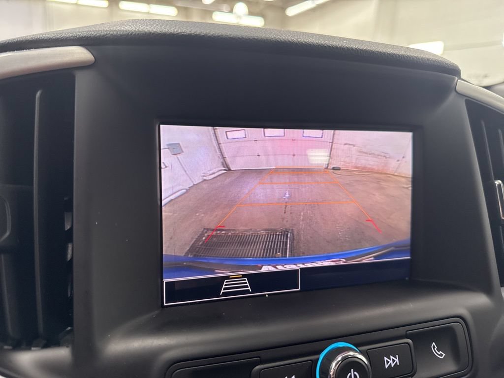 Used 2024 GMC Terrain SLE AWD/4WD image 32