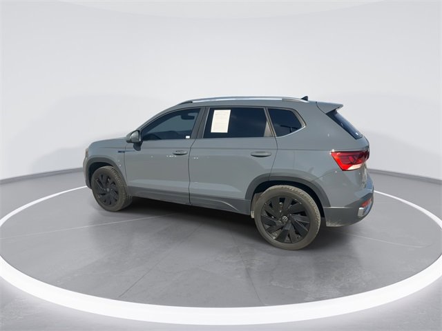 Used 2024 Volkswagen Taos SEL image 6
