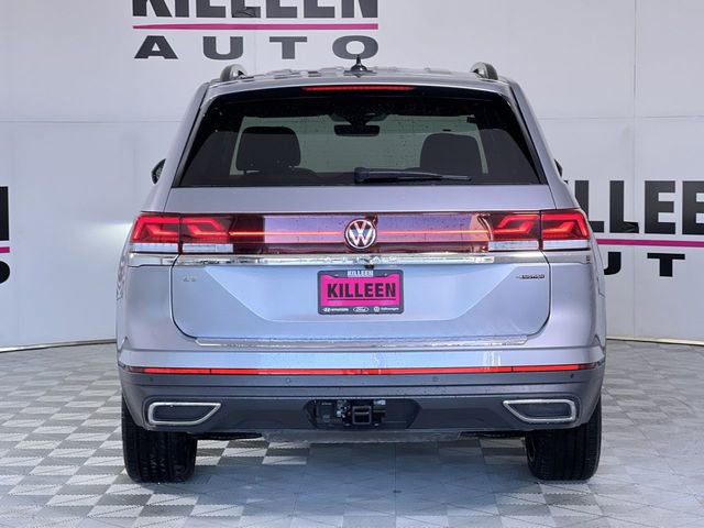 Used 2025 Volkswagen Atlas SE image 6