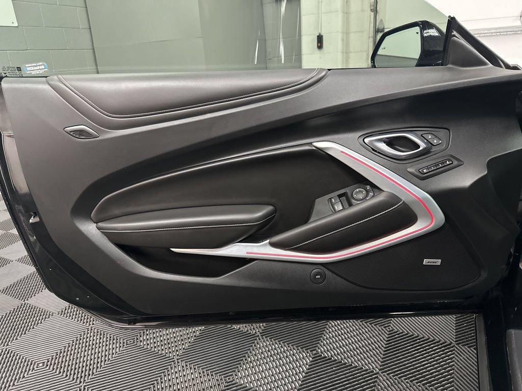 Used 2019 Chevrolet Camaro SS RWD image 17