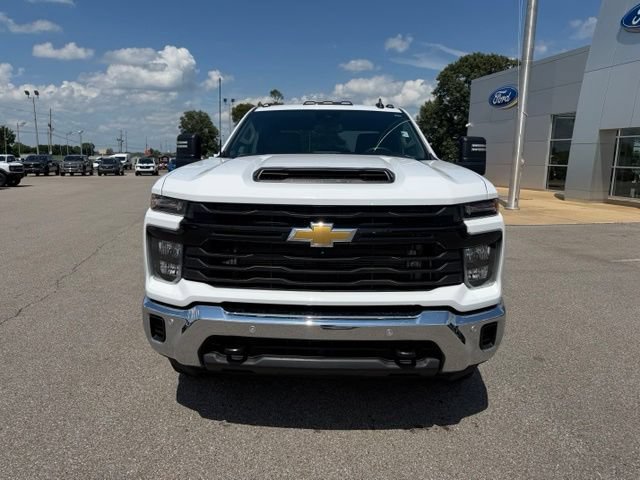 Used 2025 Chevrolet Silverado 3500 W/T AWD/4WD image 5