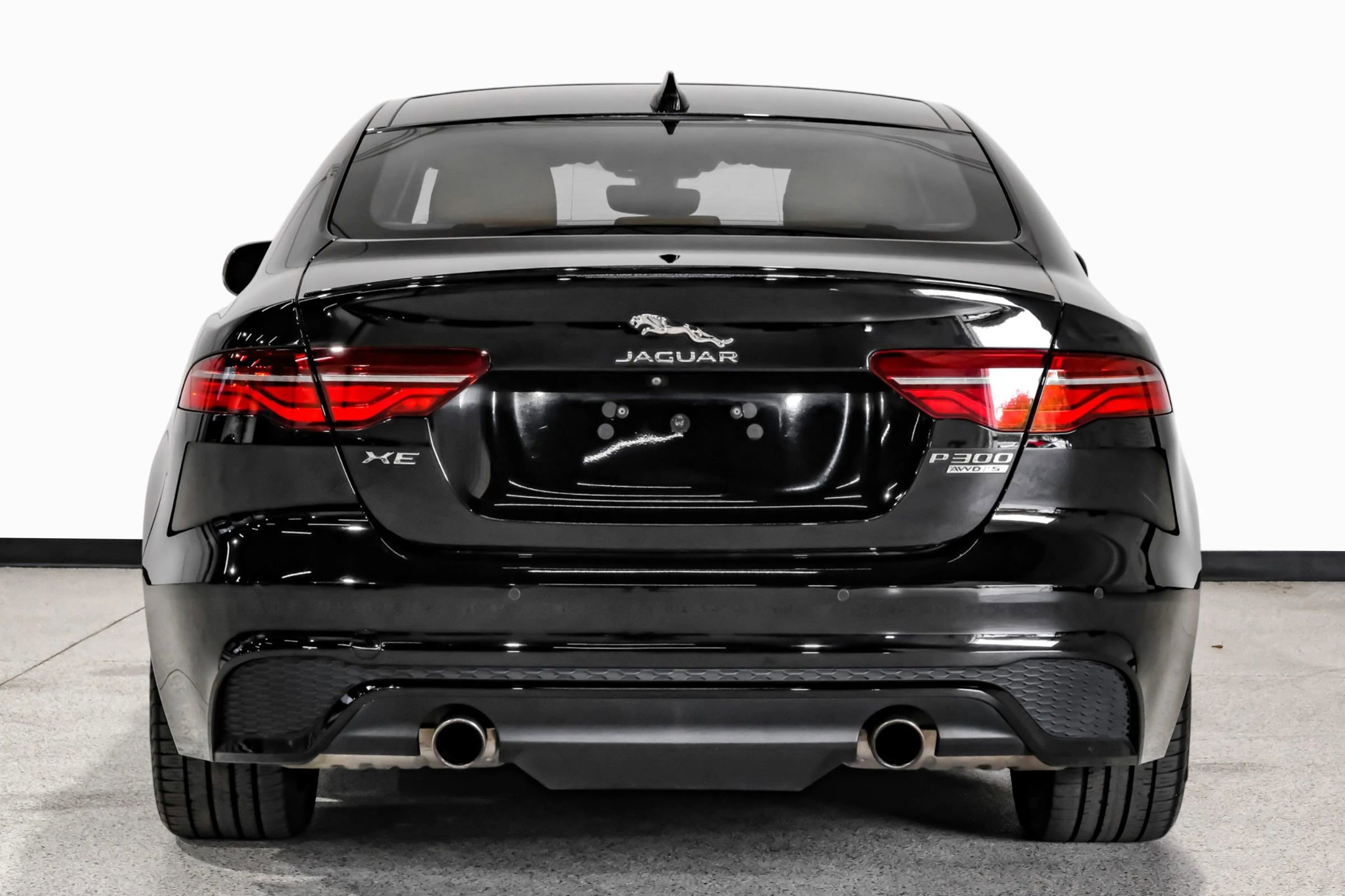 Used 2020 Jaguar XE R-Dynamic S AWD/4WD image 7