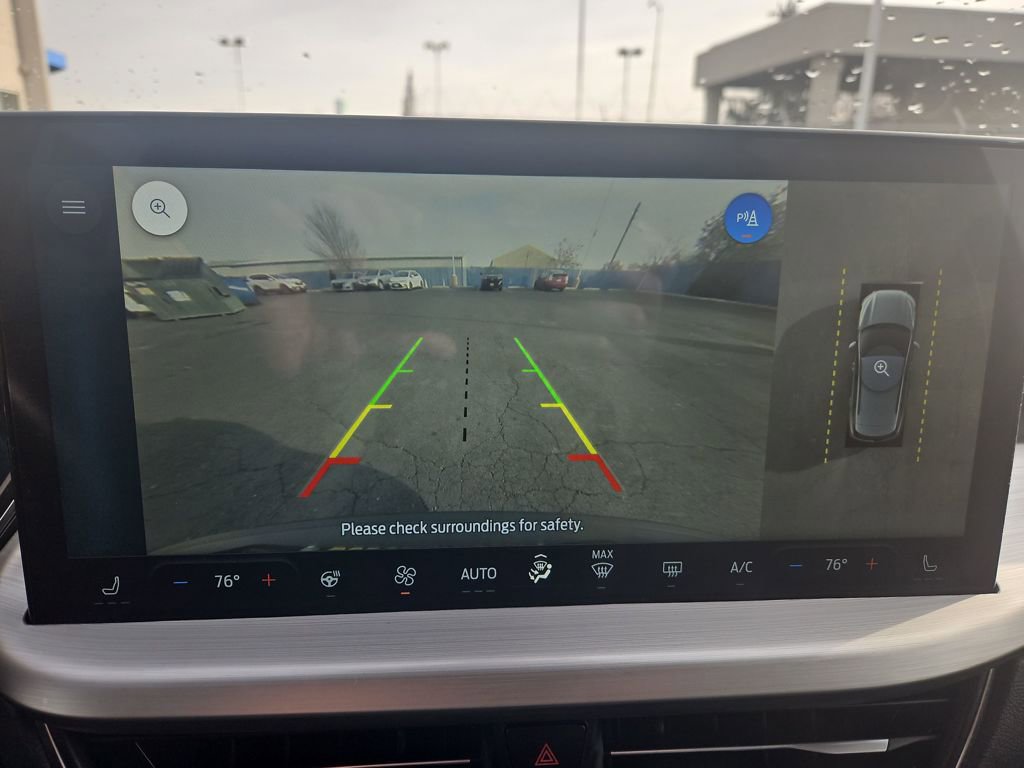 Used 2024 Ford Escape Platinum image 17