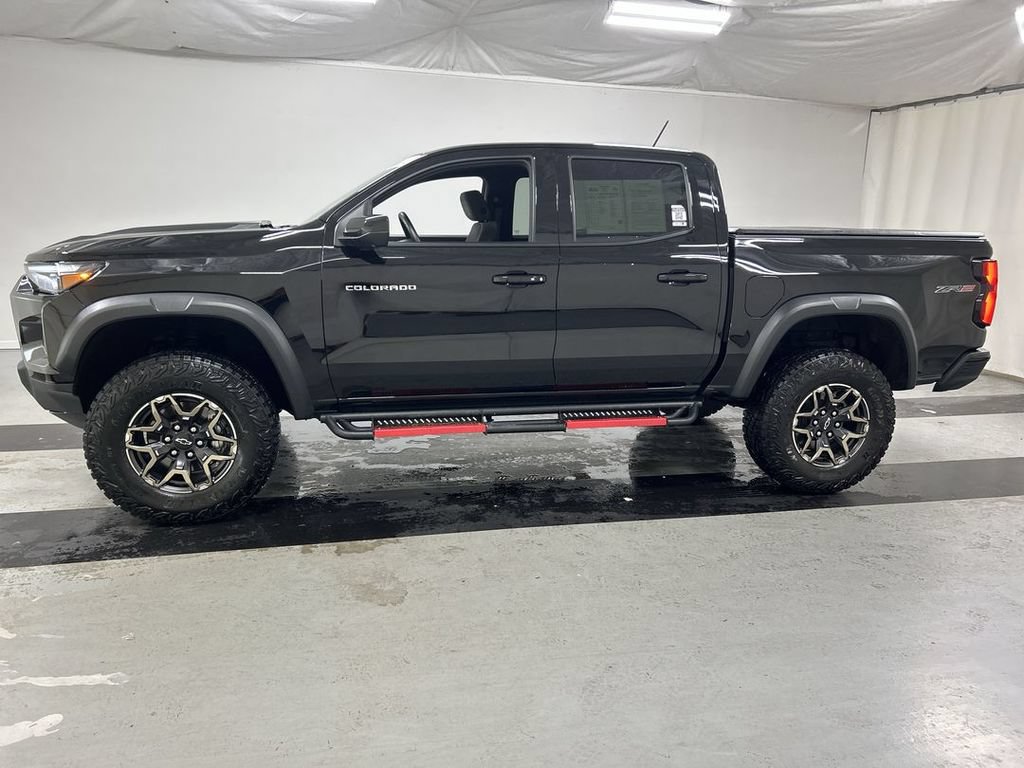 Certified 2024 Chevrolet Colorado ZR2 w/ Technology Package AWD/4WD image 6