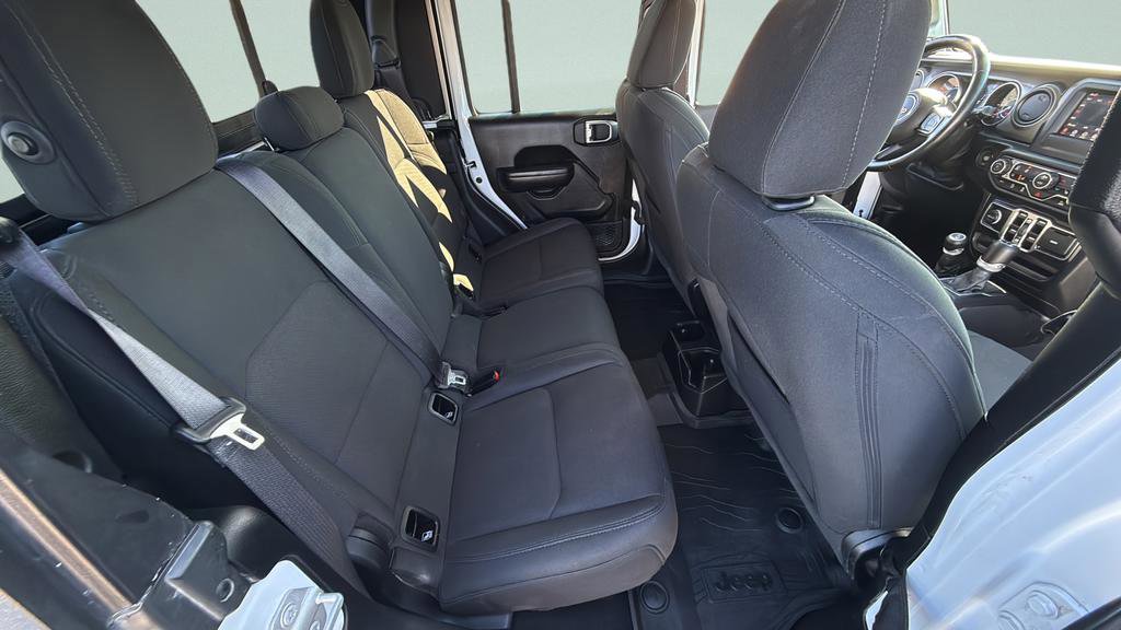 Used 2021 Jeep Gladiator Willys image 18