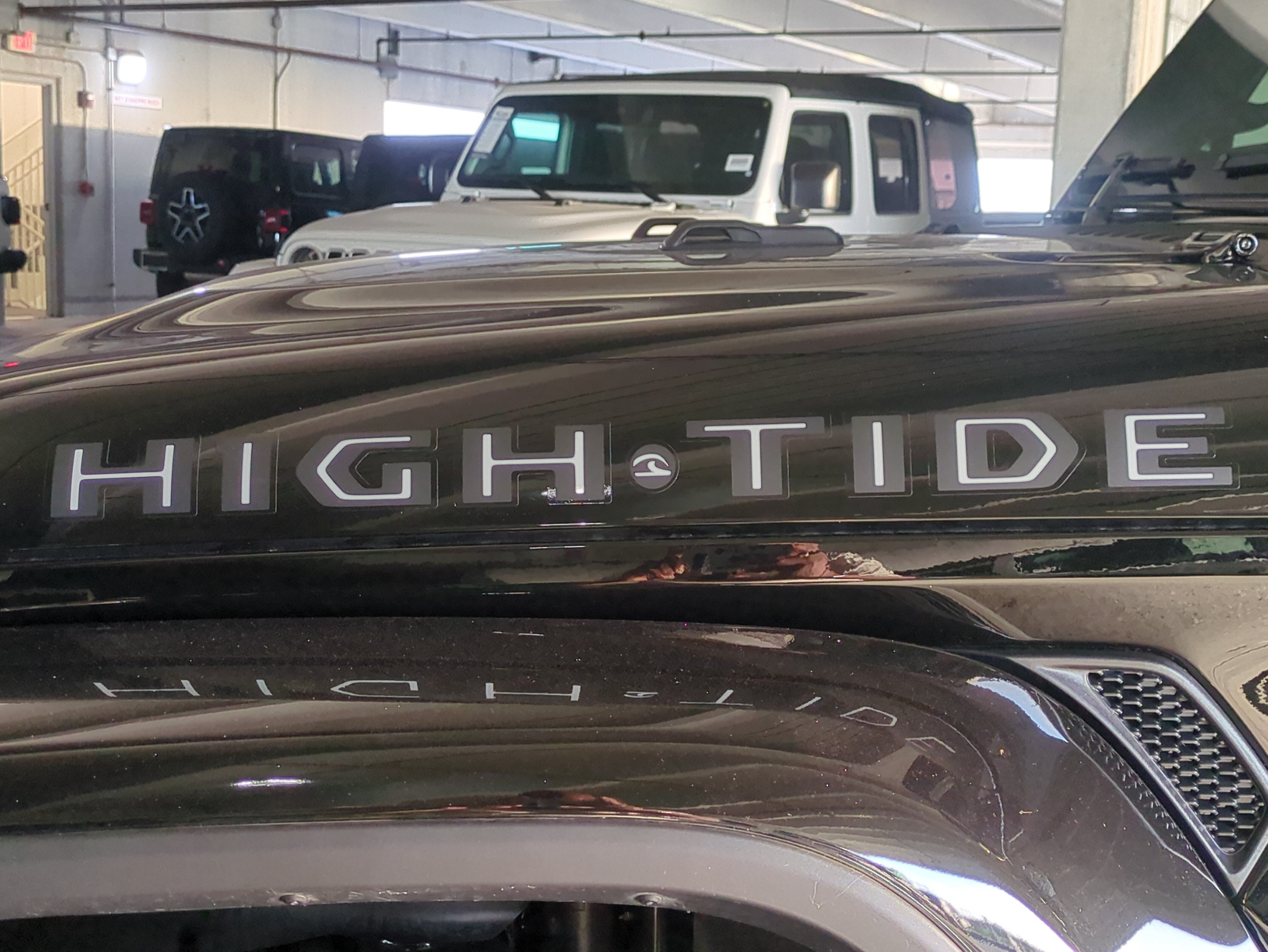 New 2025 Jeep Gladiator Sport AWD/4WD image 13