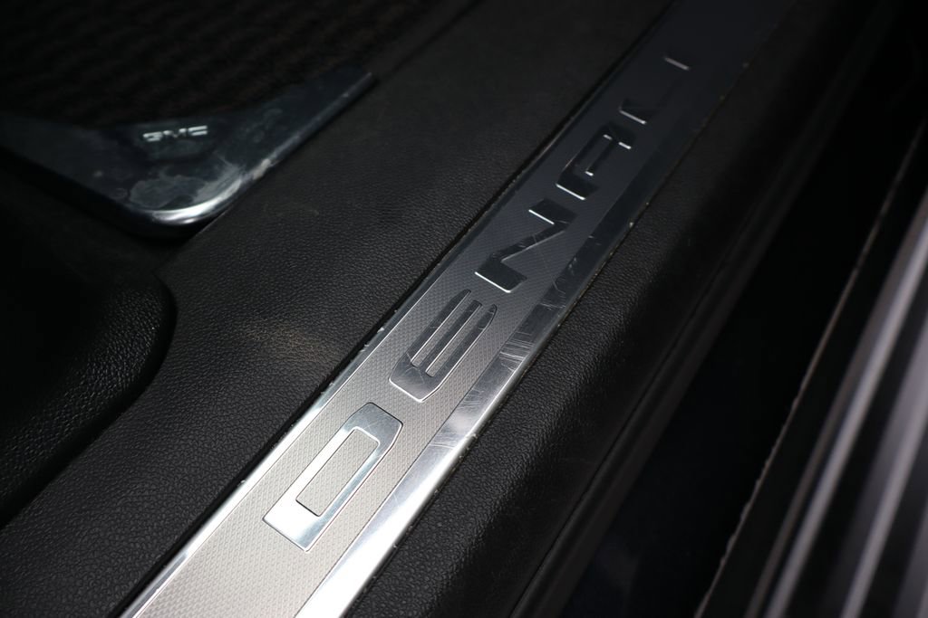 Used 2023 GMC Yukon Denali Ultimate image 55