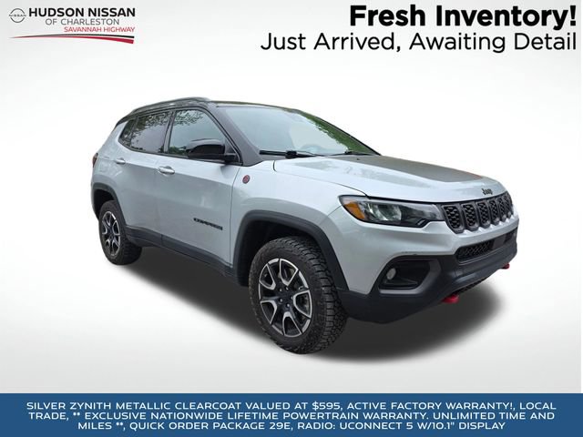 Used 2024 Jeep Compass Trailhawk image 1